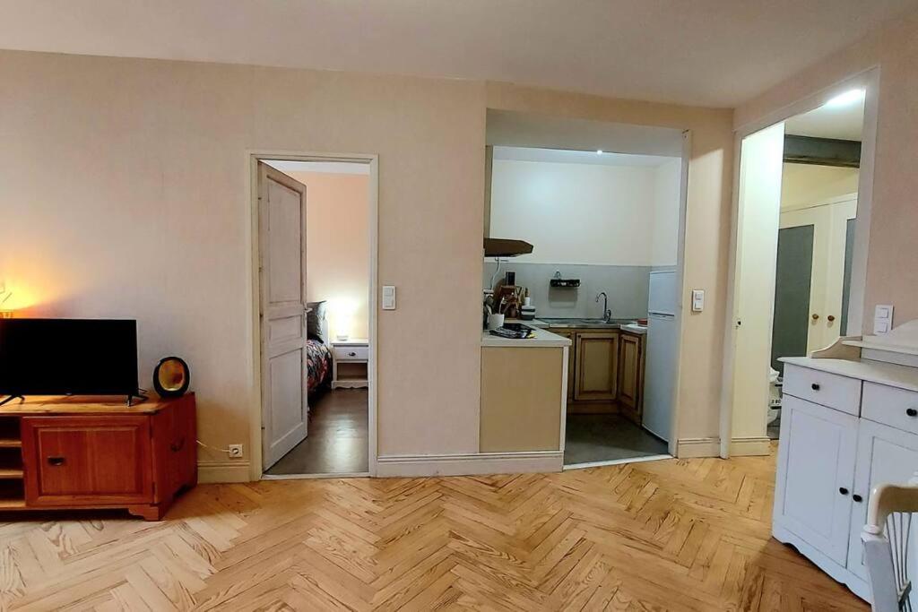 Appartement Le Spacieux Du Centre à Agen Extérieur photo