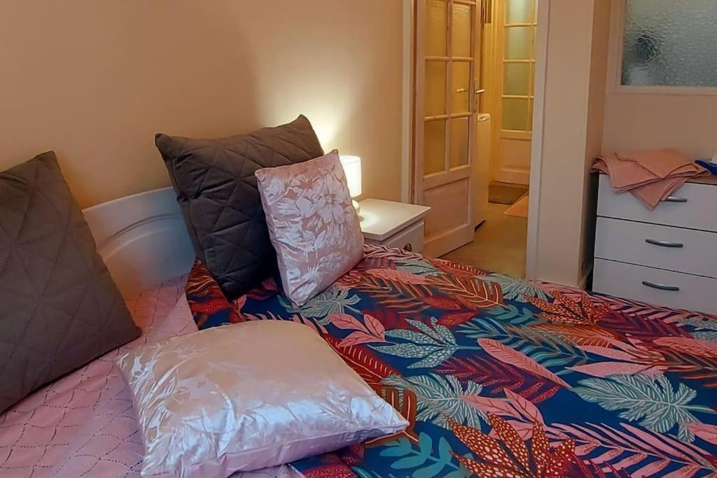 Appartement Le Spacieux Du Centre à Agen Extérieur photo